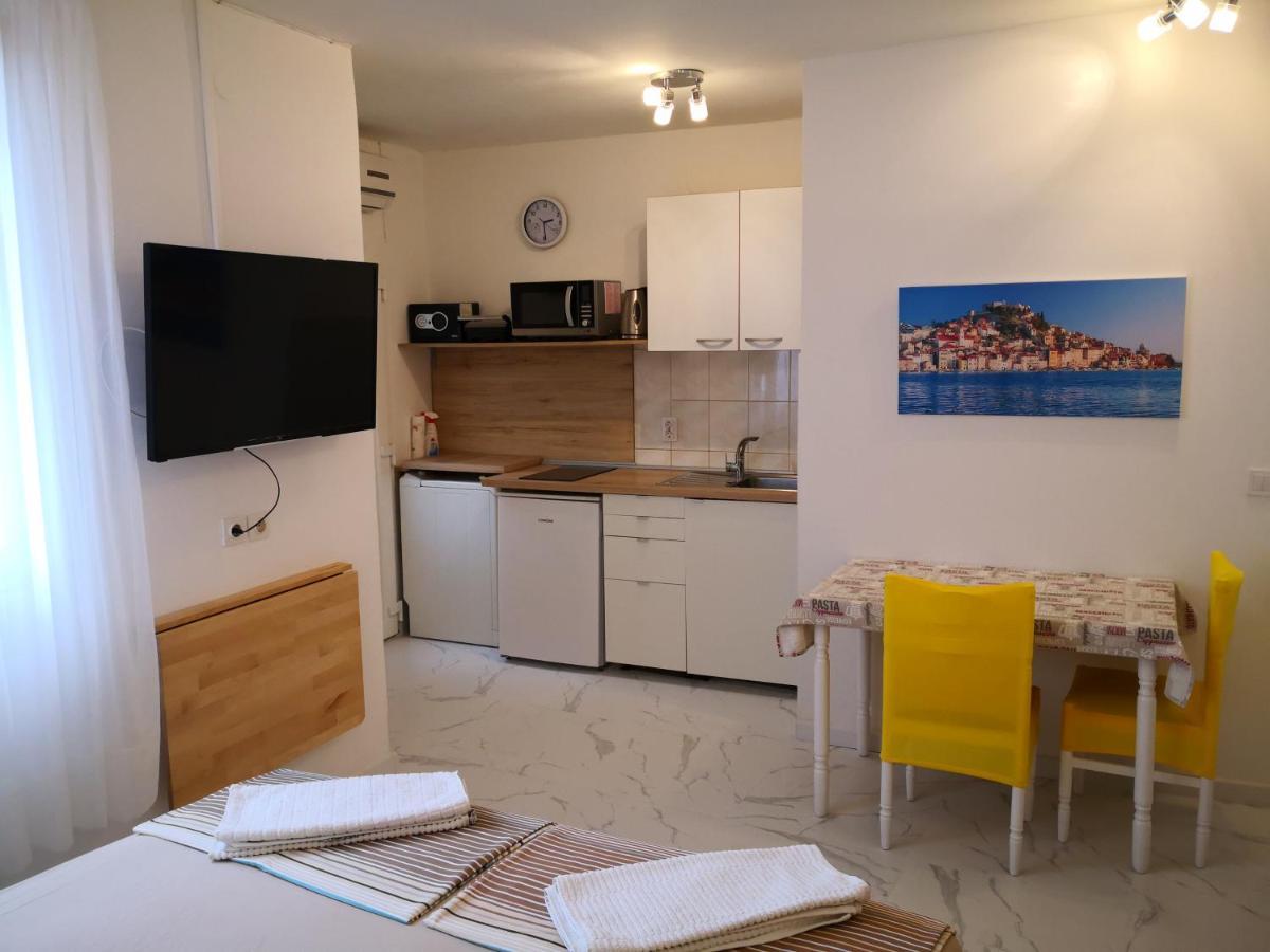 City Center Garden Apartments Sibenik Bagian luar foto