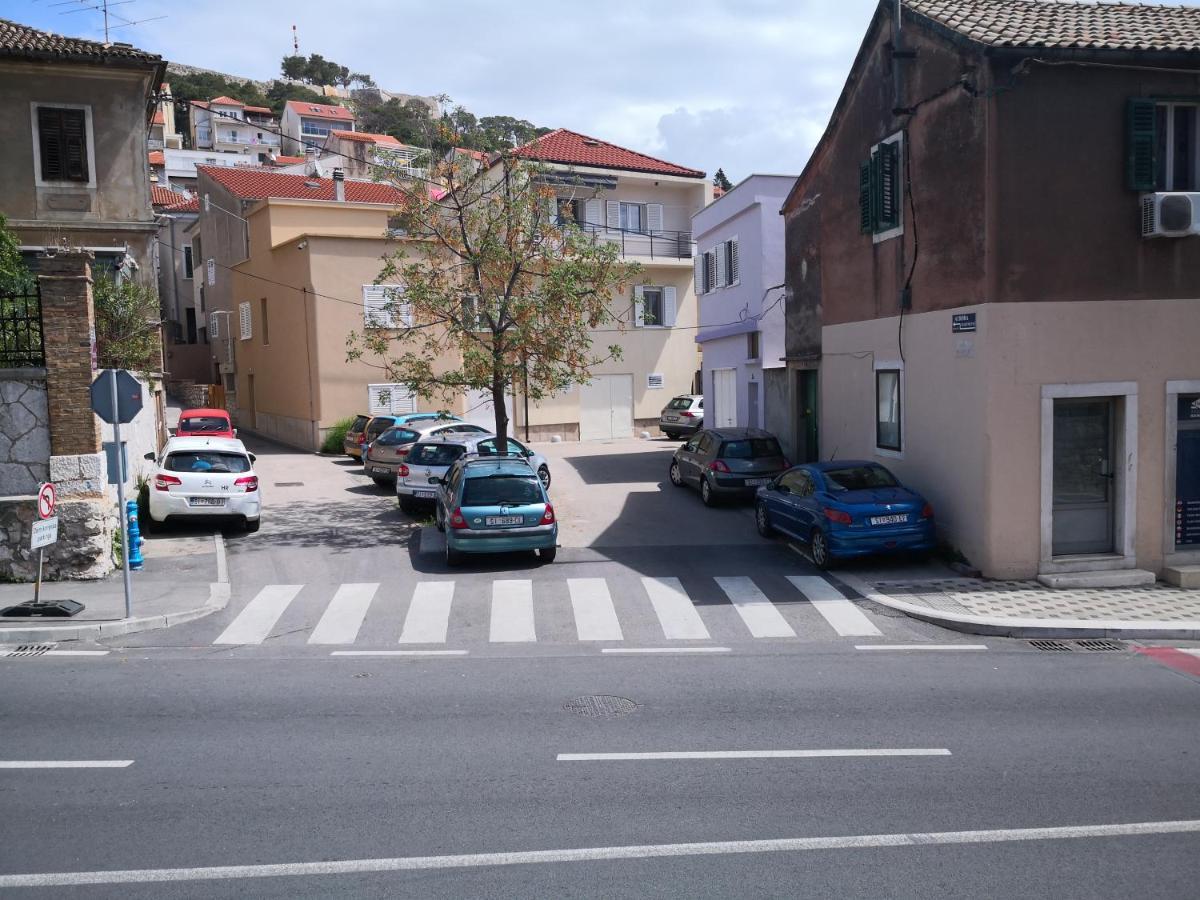 City Center Garden Apartments Sibenik Bagian luar foto