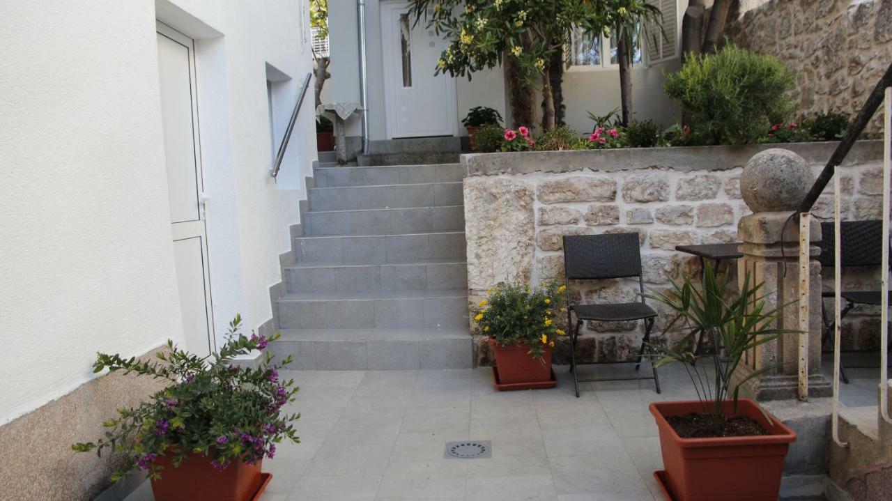 City Center Garden Apartments Sibenik Bagian luar foto