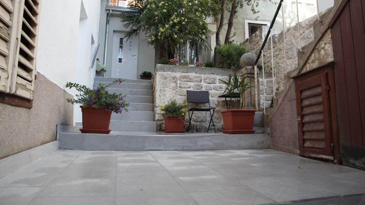 City Center Garden Apartments Sibenik Bagian luar foto