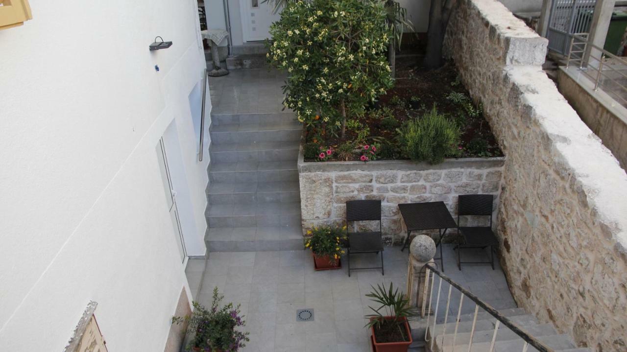 City Center Garden Apartments Sibenik Bagian luar foto