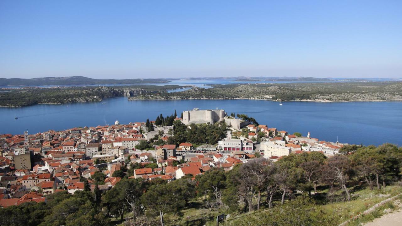 City Center Garden Apartments Sibenik Bagian luar foto
