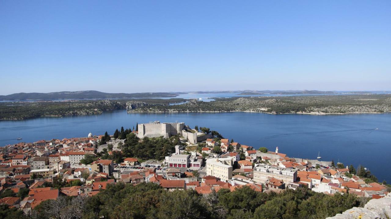City Center Garden Apartments Sibenik Bagian luar foto